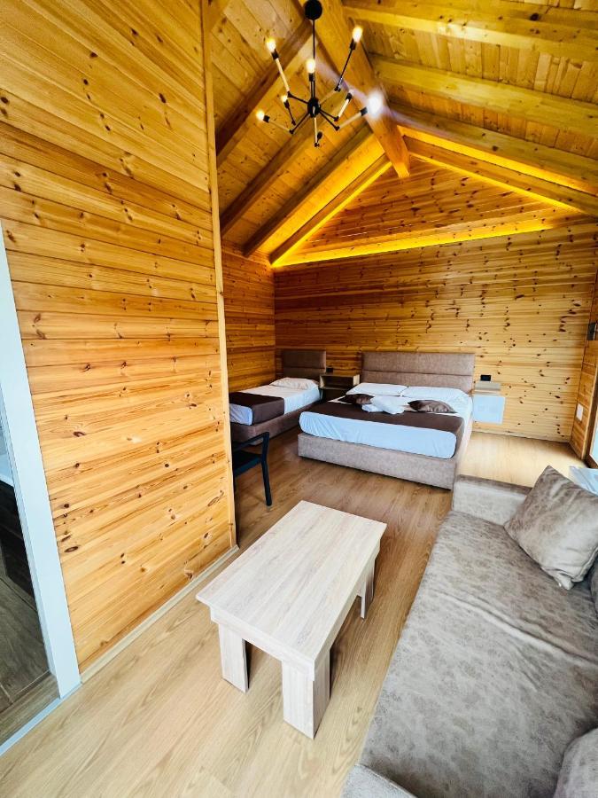 Bujtina Tradicionale Hotel Lepushe Esterno foto