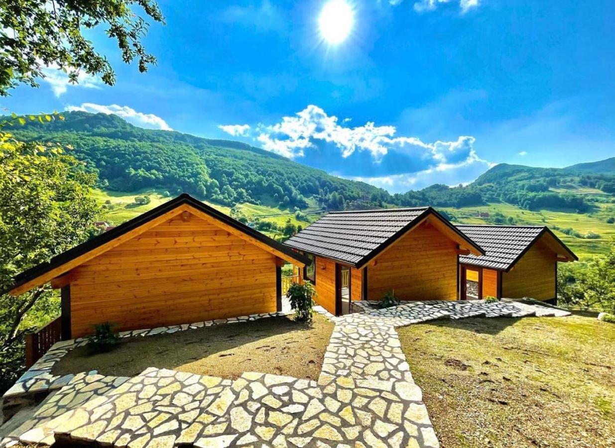 Bujtina Tradicionale Hotel Lepushe Esterno foto