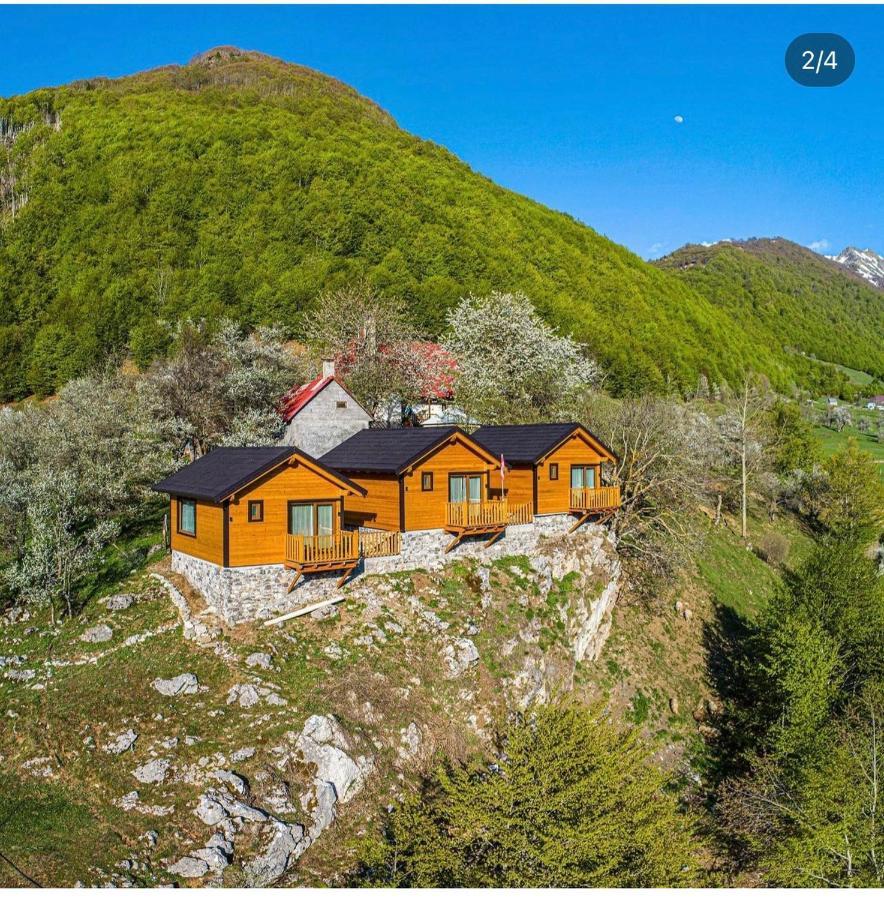 Bujtina Tradicionale Hotel Lepushe Esterno foto