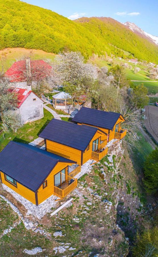 Bujtina Tradicionale Hotel Lepushe Esterno foto