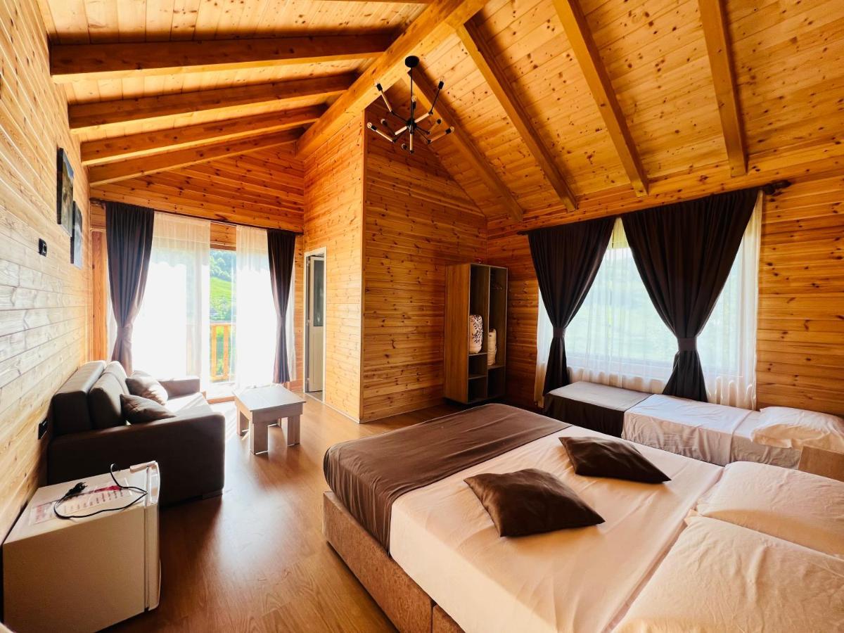 Bujtina Tradicionale Hotel Lepushe Esterno foto
